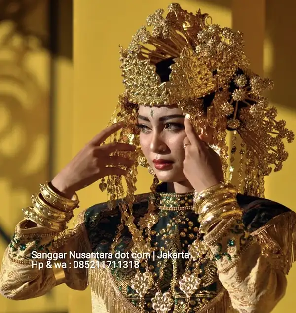 Pengantin adat Nusantara
